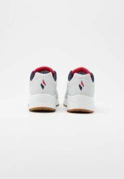 Uno - Sneakers Laag - White/Navy/Red -Aanbiedingen Skechers Winkel 08b46fd710664145b3225437b75e173c