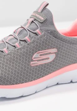 Summits Wide Fit - Sneakers Laag - Grey/Pink -Aanbiedingen Skechers Winkel 0cb5376105d7459e93e4019bc853a323