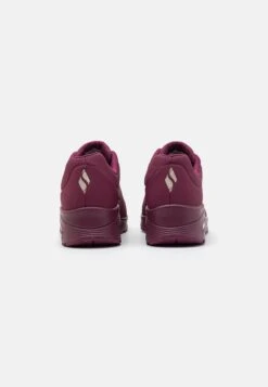 Uno - Sneakers Laag - Plum Durabuck -Aanbiedingen Skechers Winkel 12d2c2c4280c4924b1adc20fa8650c38