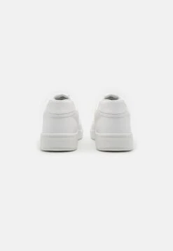 Koopa - Sneakers Laag - White 8 Koopa - Sneakers Laag - White -Aanbiedingen Skechers Winkel 1c0ed01576804b48a049619c1b777d18