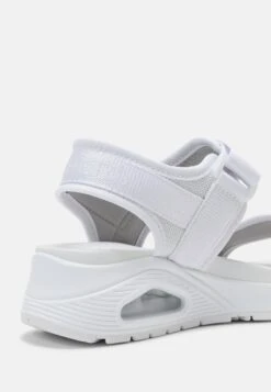 Uno - Sandalen - White 13 Uno - Sandalen - White -Aanbiedingen Skechers Winkel 2b15d9443249421782dce5051eb6a9ca