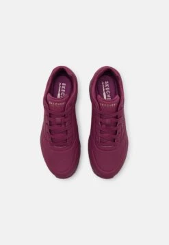 Uno - Sneakers Laag - Plum Durabuck -Aanbiedingen Skechers Winkel 3369f21e5a5e422d9c5739d405fec082