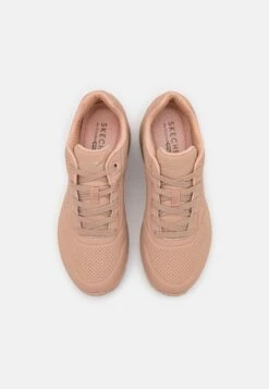Uno - Sneakers Laag - Sand -Aanbiedingen Skechers Winkel 5e8cf9c0185a4c728015f724c24a44c3