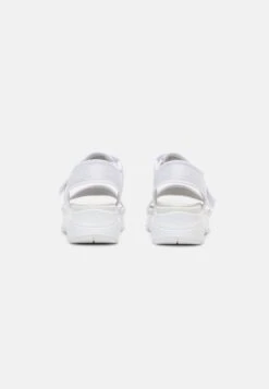Uno - Sandalen - White 11 Uno - Sandalen - White -Aanbiedingen Skechers Winkel 77e5594b495b4c99931042e7f16349e7