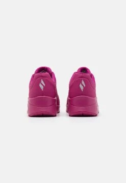 Uno - Sneakers Laag - Magenta Durabuck/Mesh -Aanbiedingen Skechers Winkel 7d4ac2d3519744ab85283d711a084b1c
