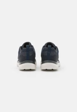 Summits Brisbane - Sneakers Laag - Navy 8 Summits Brisbane - Sneakers Laag - Navy -Aanbiedingen Skechers Winkel 9cc70b52811e44f7af8493b3159b29b4