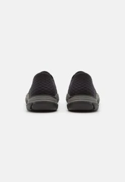 Skechers Respected - Sneakers Laag - Black 8 Skechers Respected - Sneakers Laag - Black -Aanbiedingen Skechers Winkel a803fa0c291f4b289e2478984e3a105e