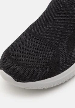 Skechers Delson 3.0 Classic Fit - Sneakers Laag - Black 11 Skechers Delson 3.0 Classic Fit - Sneakers Laag - Black -Aanbiedingen Skechers Winkel af7aa1a4962647e49e6bec7da2abf348