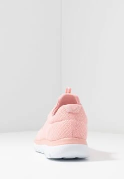Skechers Summits - Sneakers Laag - Pink -Aanbiedingen Skechers Winkel e26f6bd6228f495fa655895f633a1835