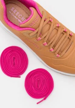 Uno 2 - Sneakers Laag - Wheat/Pink 11 Uno 2 - Sneakers Laag - Wheat/Pink -Aanbiedingen Skechers Winkel eb151dce4c3e45eba529710194d6c91d