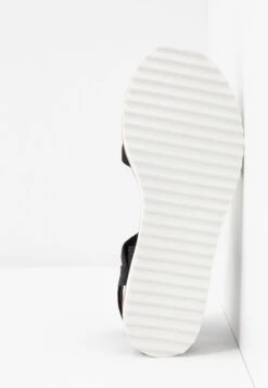 Skechers Desert Kiss - Sandalen Met Sleehak - Black -Aanbiedingen Skechers Winkel f2782e5fd42643508034e911a1dfc326